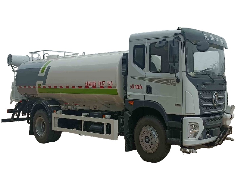 东风11-12吨绿化喷洒车 