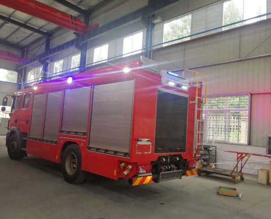 博利牌壓縮空氣泡沫城市主戰(zhàn)消防車